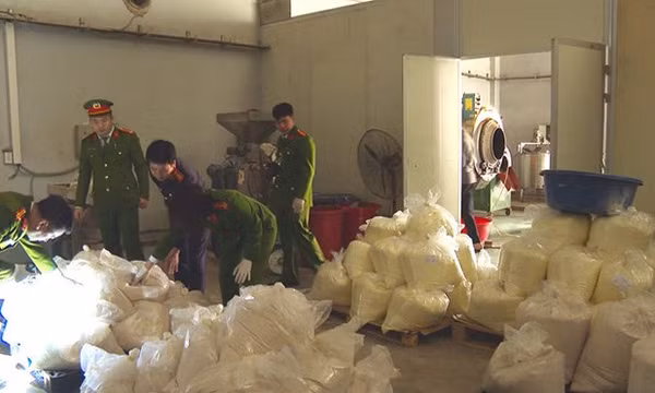 Triệt phá đường dây sản xuất thực phẩm giả Fucoidan quảng cáo hỗ trợ ngừa ung thư