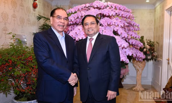 Thủ tướng Phạm Minh Chính thăm, chúc Tết nguyên lãnh đạo Đảng, Nhà nước và dâng hương các cố Lãnh đạo tiền bối