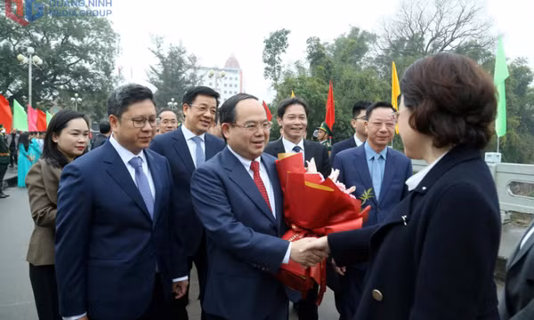 Đoàn đại biểu tỉnh Quảng Ninh bắt đầu chuyến công tác tại Quảng Tây, Trung Quốc