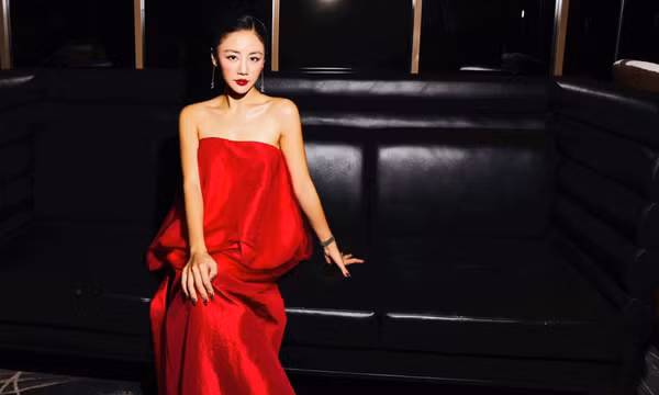 Sự nghiệp của Văn Mai Hương trước khi gây sốt ở "Thỏ ơi!!"