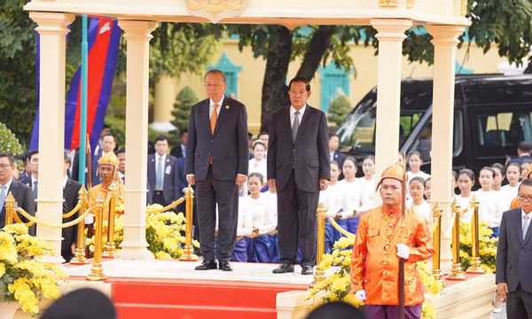 Lễ đón trọng thể Tổng Bí thư Tô Lâm thăm cấp Nhà nước tới Vương quốc Campuchia