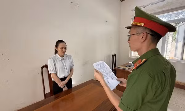 Nữ tài xế uống bia lái xe tông chết chủ tịch xã, lãnh 3 năm tù
