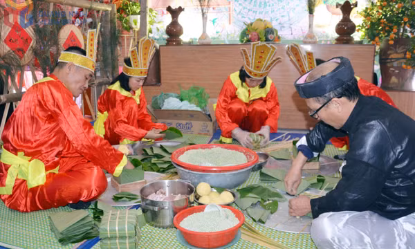 Thi gói bánh chưng: Nét đẹp văn hóa tăng cường sự gắn bó, đoàn kết