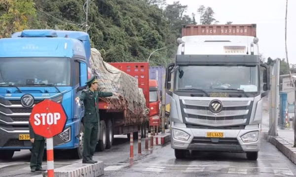 Tạm dừng áp dụng Nghị định số 46, hàng hóa tại cửa khẩu đã giảm ách tắc
