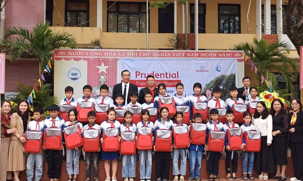 Cam kết phát triển bền vững: Prudential Việt Nam bền bỉ hành động vì cộng đồng