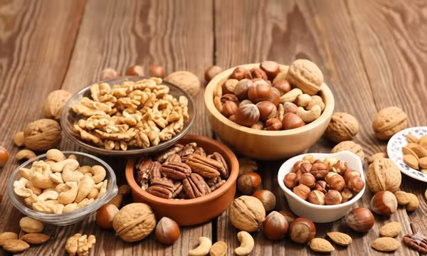 Điều gì xảy ra với cơ thể khi bạn ăn một nắm các loại hạt mỗi ngày?