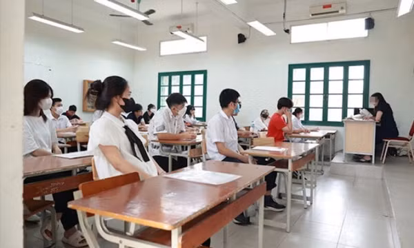 Điểm mới quy định về giáo viên sẽ bị tạm đình chỉ giảng dạy