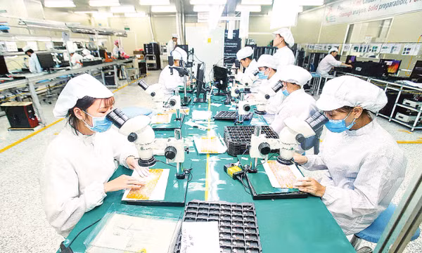 Kinh tế tiếp tục đà tăng trưởng