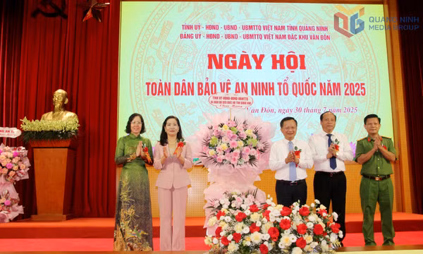 Đặc khu Vân Đồn tổ chức Ngày hội toàn dân bảo vệ an ninh Tổ quốc