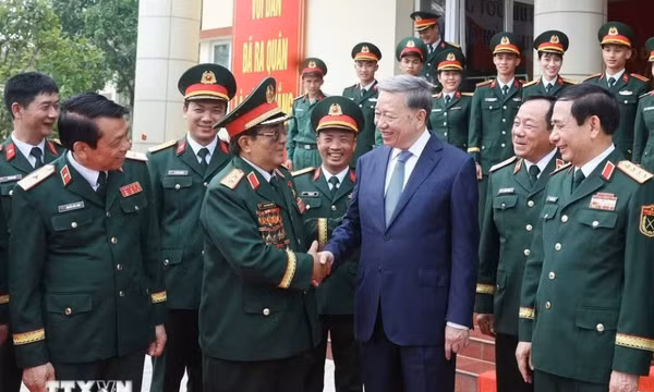 Anh hùng LLVTND Đoàn Sinh Hưởng - Từ khói lửa chiến tranh viết nên câu chuyện hòa bình