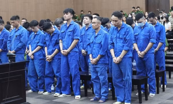 'Ông trùm' nhóm đòi nợ bằng thủ đoạn ghép ảnh khỏa thân lĩnh án hơn 12 năm tù