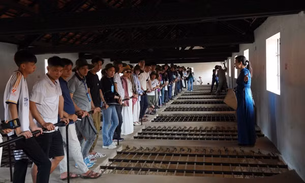Cảnh giác với lừa đảo khi nhu cầu đặt tour hè tăng cao