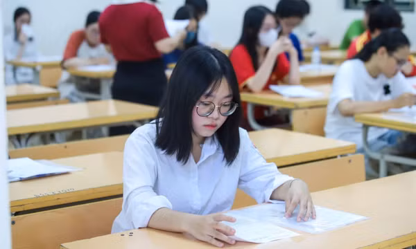 Bộ GDĐT công bố bảng quy đổi điểm thi các tổ hợp xét tuyển