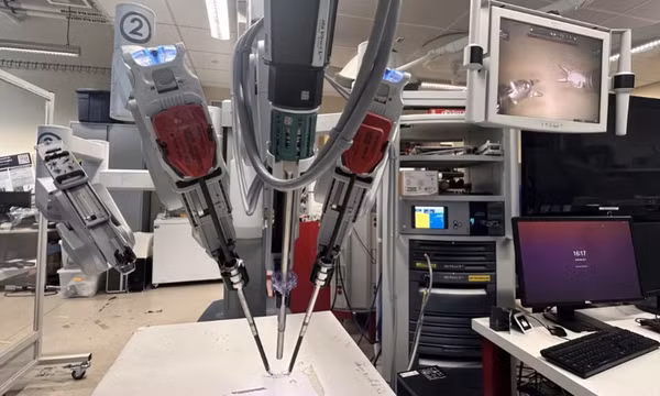 Trí tuệ nhân tạo: Robot ứng dụng AI trong phẫu thuật, mở đường cho y khoa tự động