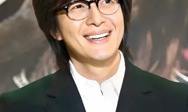 Bae Yong Joon ở tuổi 53