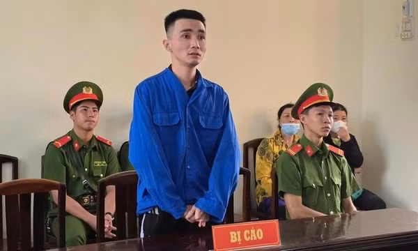 Cãi nhau chuyện tiền bạc, chồng đâm vợ chết rồi tự đâm mình
