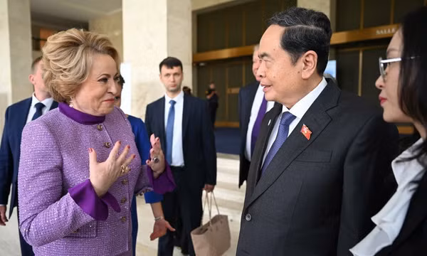 Chủ tịch Quốc hội Trần Thanh Mẫn tiếp xúc Trưởng đoàn các nước nhân dịp dự Hội nghị các Chủ tịch Quốc hội thế giới lần thứ 6