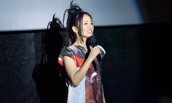 Diva Hồng Nhung: 'Đi qua biến cố, tôi thành người khác'