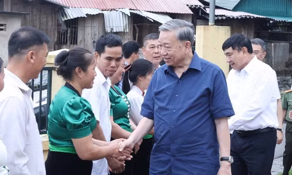 Tổng Bí thư Tô Lâm kiểm tra công tác vận hành hệ thống chính trị xã Si Pa Phìn