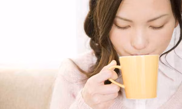 6 biện pháp nên làm để tránh nhiễm lạnh khi đi ngoài trời mưa