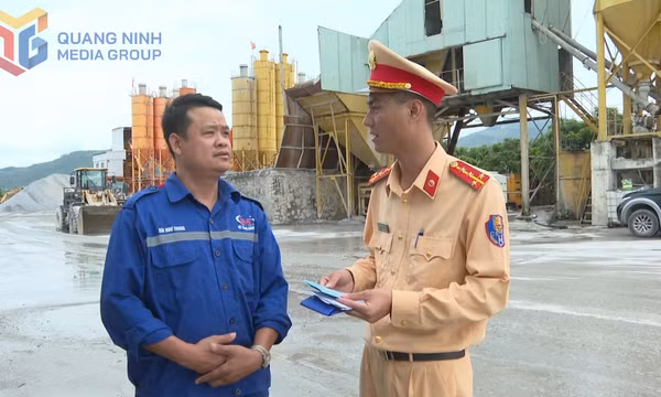 Xây dựng văn hóa giao thông bền vững