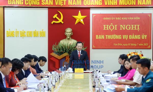 Hội nghị Ban Thường vụ Đảng ủy đặc khu; hội nghị Ban Chấp hành Đảng bộ đặc khu và HĐND đặc khu Vân Đồn tổ chức kỳ họp thứ nhất, nhiệm kỳ 2021-2026