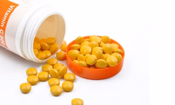 6 tác dụng phụ nghiêm trọng của vitamin C cần biết khi tiêu thụ