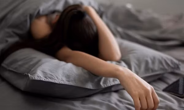 5 thủ phạm khiến bạn thức đêm và những hệ quả khôn lường