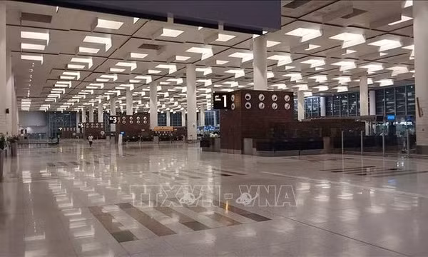 Pakistan mở lại không phận, Ấn Độ vẫn đóng 21 sân bay
