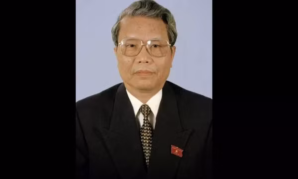 Tổ chức Lễ tang Đồng chí Trần Đức Lương với nghi thức Lễ Quốc tang