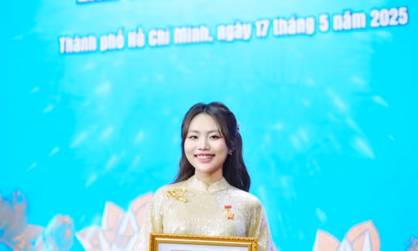 2025 đầy hứa hẹn với Phương Mỹ Chi: Chinh phục màn ảnh rộng và sân khấu quốc tế