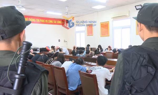 Triệt phá đường dây lừa đảo chiếm đoạt hàng trăm tỷ đồng dưới hình thức “đổ thạch” online