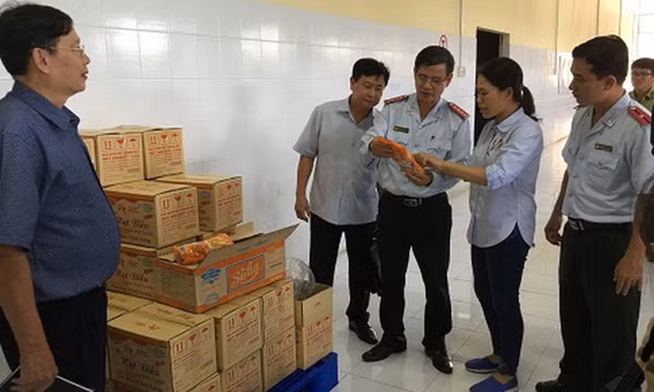 Lập 15 tổ kiểm tra về dược, mỹ phẩm, y dược cổ truyền, sữa, thực phẩm, thiết bị y tế
