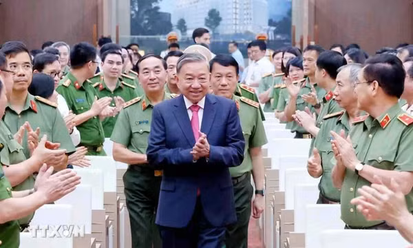 Tổng Bí thư: Gắn kết chặt chẽ học tập, làm theo Bác với xây dựng lực lượng Công an Nhân dân