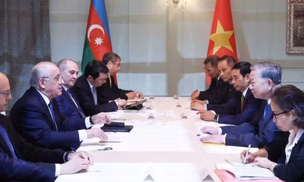 Tổng Bí thư Tô Lâm hội kiến Thủ tướng Azerbaijan Ali Asadov