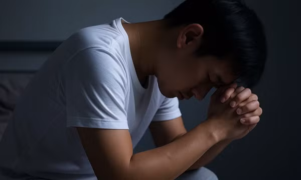 Đàn ông có nguy cơ tử vong cao hơn vì hội chứng 'trái tim tan vỡ'