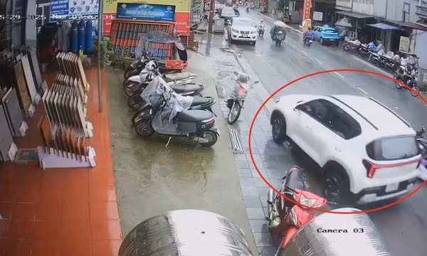 Ô tô va chạm liên hoàn 3 xe máy tại Sa Pa, cháu bé 5 tuổi tử vong thương tâm