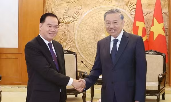 Tổng Bí thư Tô Lâm tiếp Chánh Văn phòng Trung ương Đảng Nhân dân Cách mạng Lào