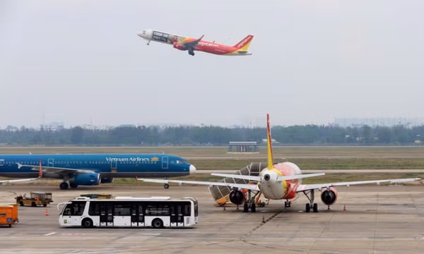 Hàng không sôi động, giá vé có giảm?
