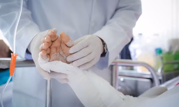 4 khách hành hương bị thương nặng do tai nạn giao thông