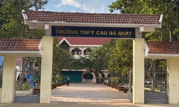 Sở Giáo dục và Đào tạo Đắk Lắk thông tin về việc nhiều học sinh lớp 12 'tự nguyện' nghỉ học