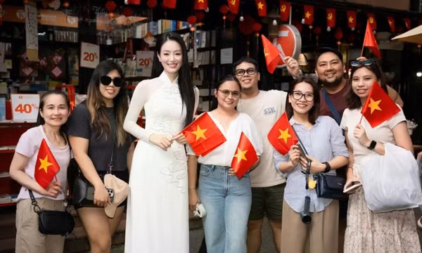 Ngành du lịch “đại thắng” ở kỳ nghỉ lễ 30/4 với niềm tự hào 50 năm