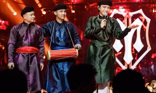 'Mưa lửa' hất văng 'Lật mặt 8' và 'Thám tử Kiên'