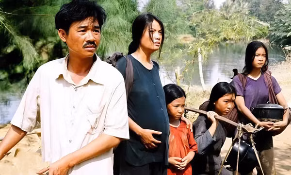 Dàn sao 'Áo lụa Hà Đông': NSND 63 tuổi vẫn độc thân, người có bạn gái kém 38 tuổi