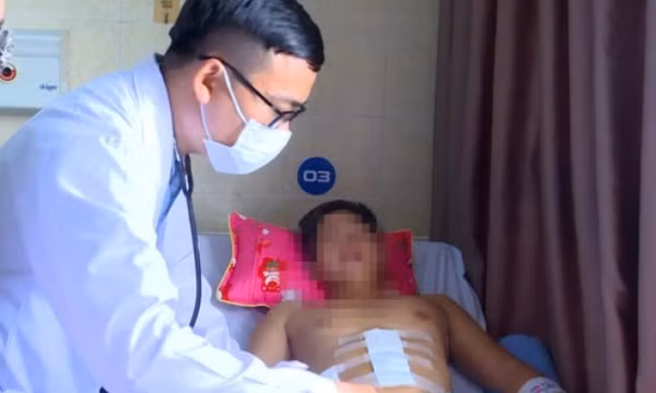 Bắn trọng thương tài xế xe tải vì lưu thông gây bụi
