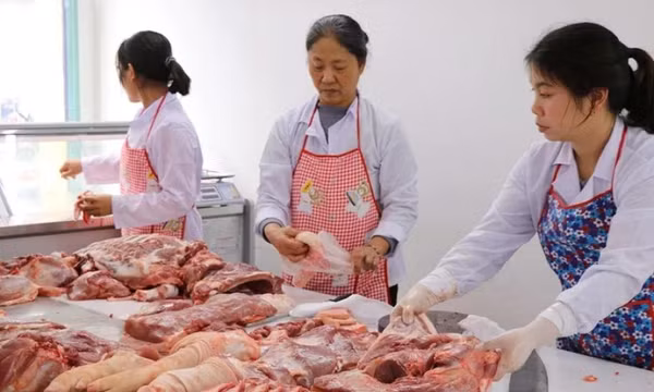 CPI tháng Tư tăng nhẹ 0,07% do giá thuê nhà, thực phẩm "nóng" lên