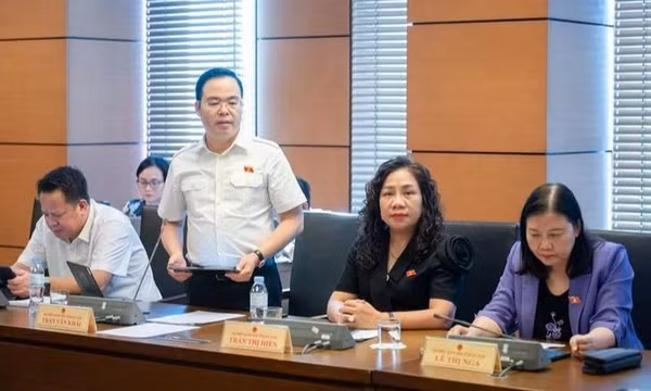 Đại biểu Quốc hội: Cử tri mong muốn đại biểu phải “đủ đức, đủ tài”
