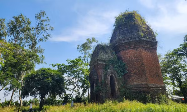 Ghé thăm tháp Chăm có cấu trúc độc đáo tại Quảng Nam