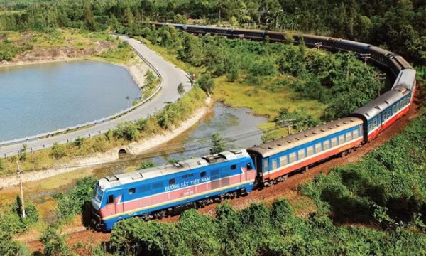 Thủ tướng chỉ đạo đẩy nhanh tiến độ dự án đường sắt Lào Cai - Hà Nội - Hải Phòng