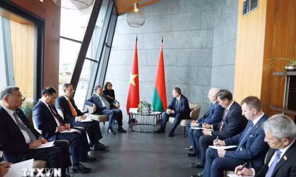 Tổng Bí thư Tô Lâm hội kiến Thủ tướng Belarus Aleksandr Turchin